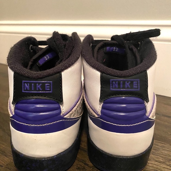 Boys Jordan 2s basketball shoe - Picture 4 of 5